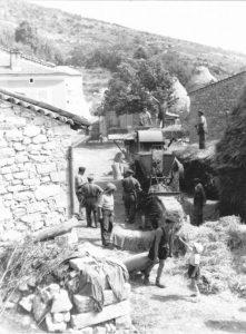 été 1956 Battage sur l'aire